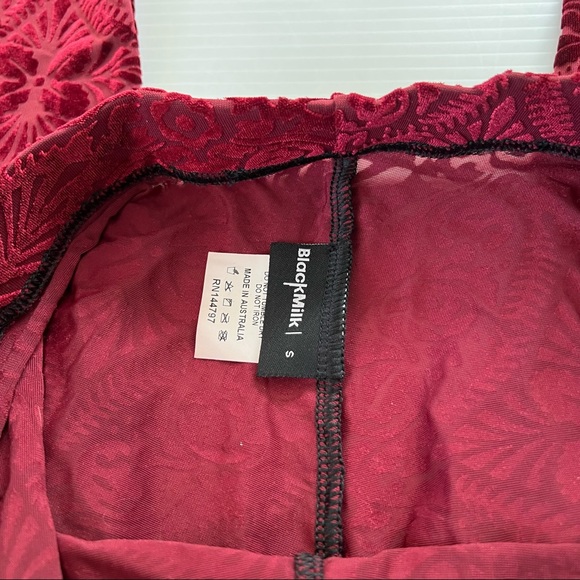 BlackMilk Burned Velvet Wine Leggings, S - Picture 4 of 9